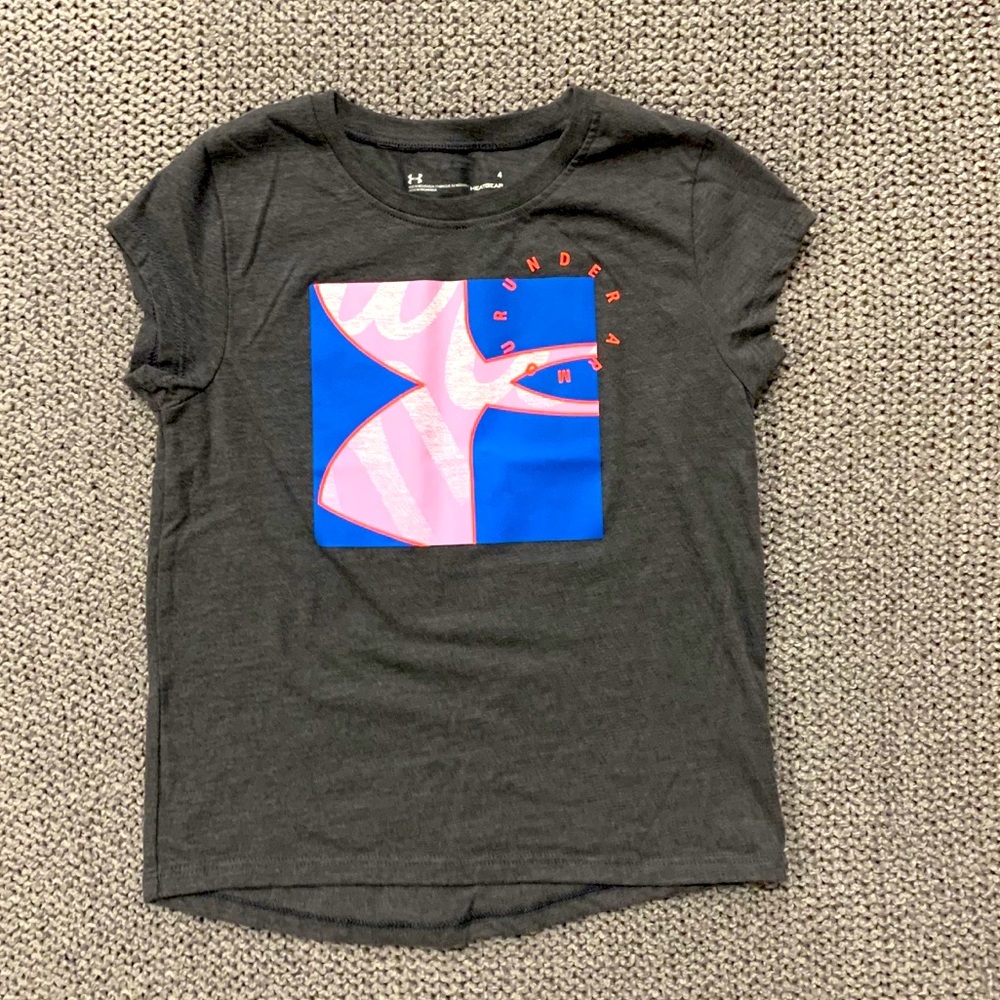 Kids under armour t-shirt grey size 4